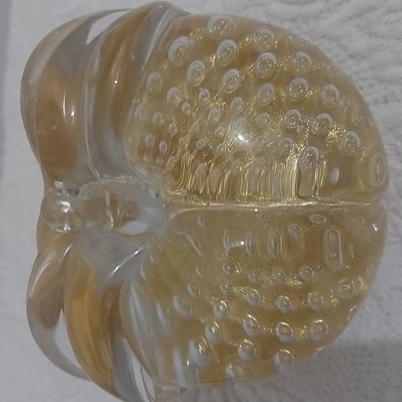 FM Konstglas Ronneby Sweden Apple glass paperweight - Picture 2 of 3